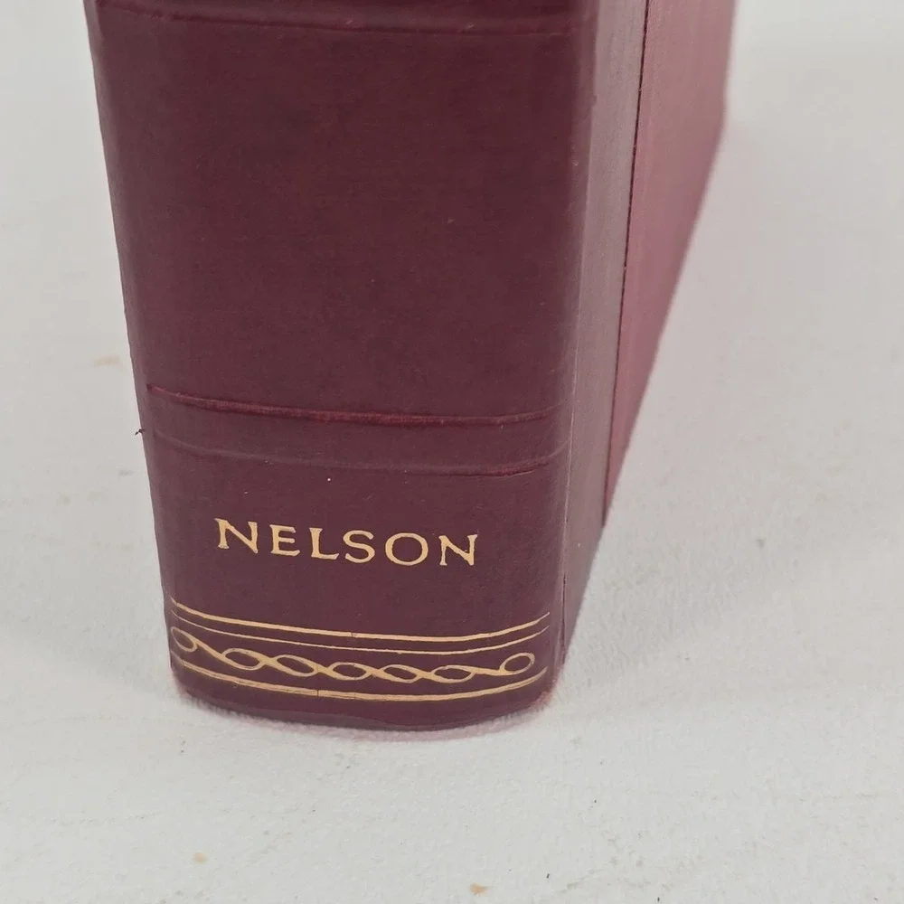 Holy Bible‎ RSV Revised Standard Version Red Hardcover Nelson 1952 Vintage